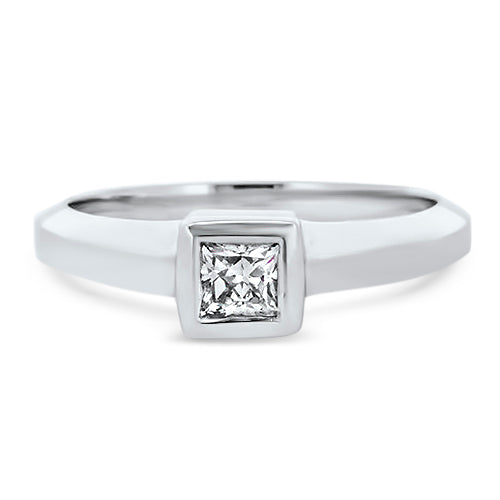 Princess-Shaped Diamond Engagement Ring