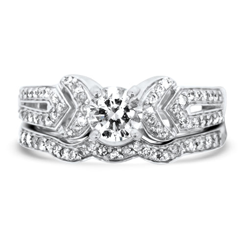 Round Cut Diamond Wedding Set