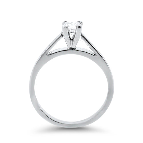 Princess Shaped Solitare Diamond Engagement Ring