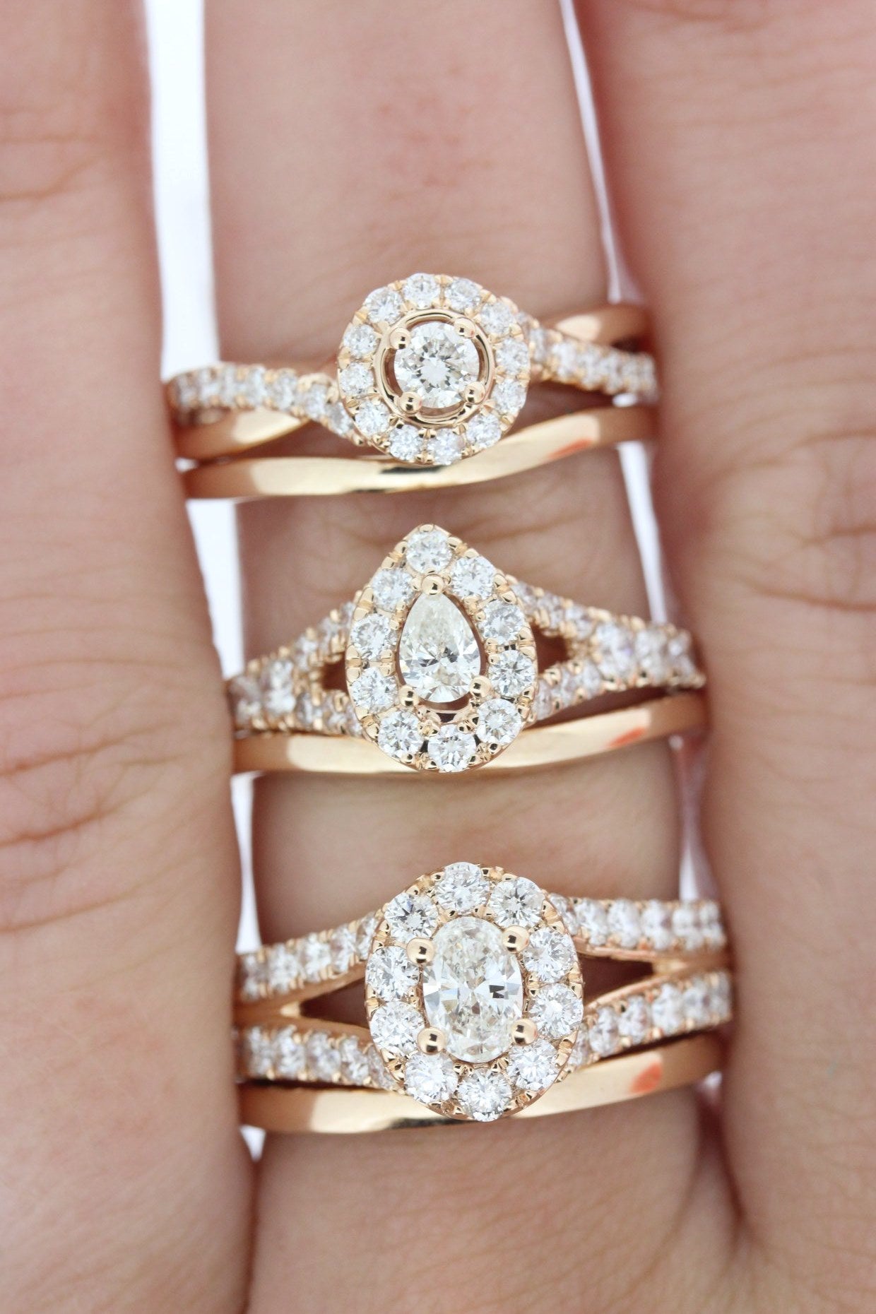 Round Brilliant Cut Rose Gold Wedding Set
