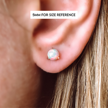 Load image into Gallery viewer, Amethyst 5mm Studs
