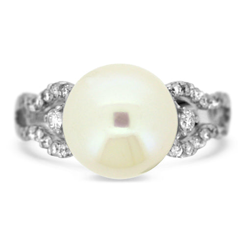 Pearl & Diamond Ring