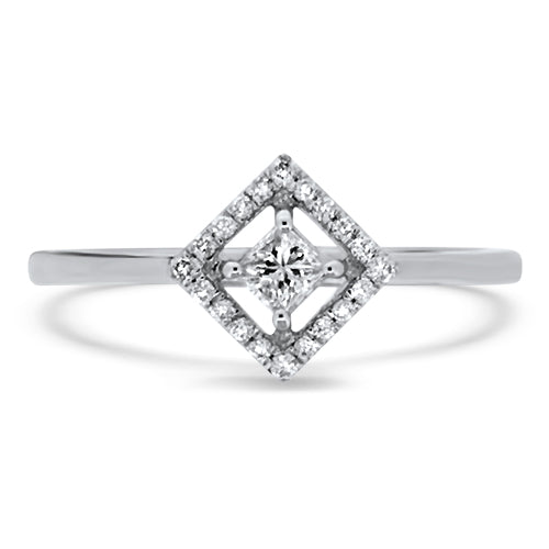 Princess Cut Diamond Ring